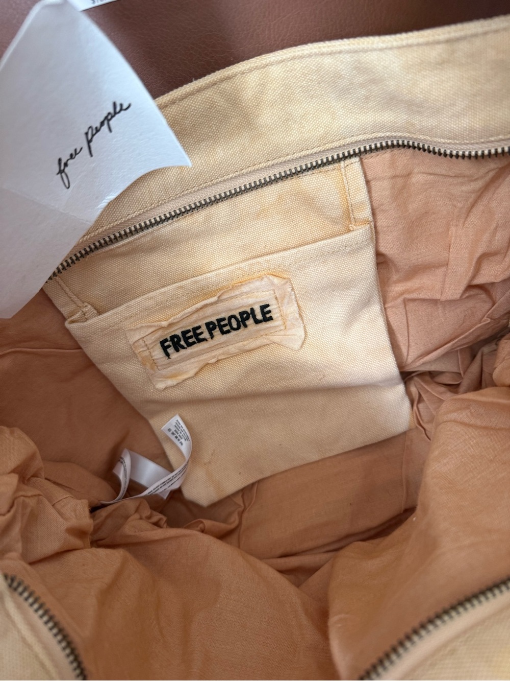 Free People Camp Crush Sling Bag Canvas Shoulder Bag in Tan NWT - Picture 5 of 5